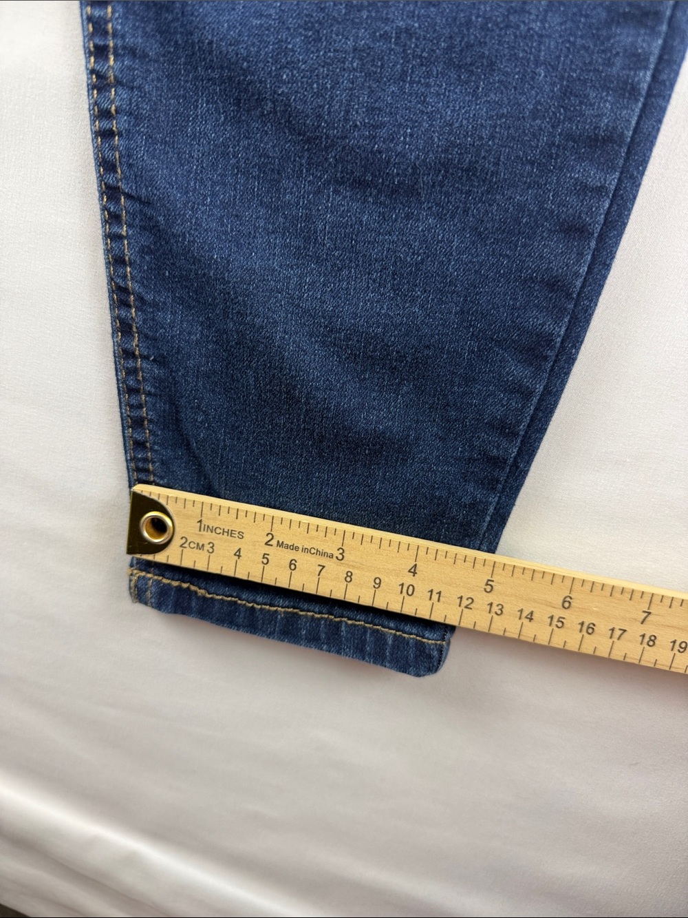 Kensie Effortless Ankle Mid Rise Jeans Women's Size 10 Stretch Denim EUC - Picture 5 of 10